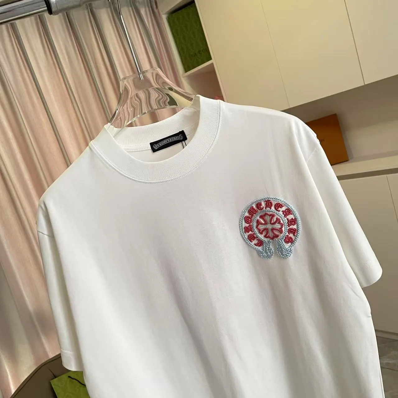 🅿️200 ch Cro* 2025 summer new style Sanskrit horseshoe cross cross vacuum embroidery short-sleeved t-shirt customized fabric 300g same style for men and women Size: S M L XL XXL Five codes Color: black white